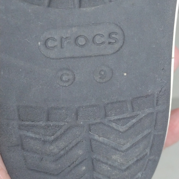 Crocs Bayaband Clogs Shoes Kids Youth Sz C9 Black White Spell Out Band With Pins - Picture 7 of 7
